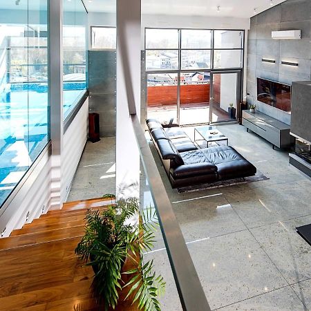 Mlynska 8 Apartament Z Prywatnym Basenem บีเอสโก-เบียวา ภายนอก รูปภาพ